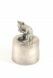 Urne aus Silber-Zinn 'sich putzende Katze'