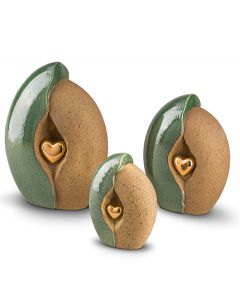 Keramikkleinurne grün-beige mit goldenem Herz